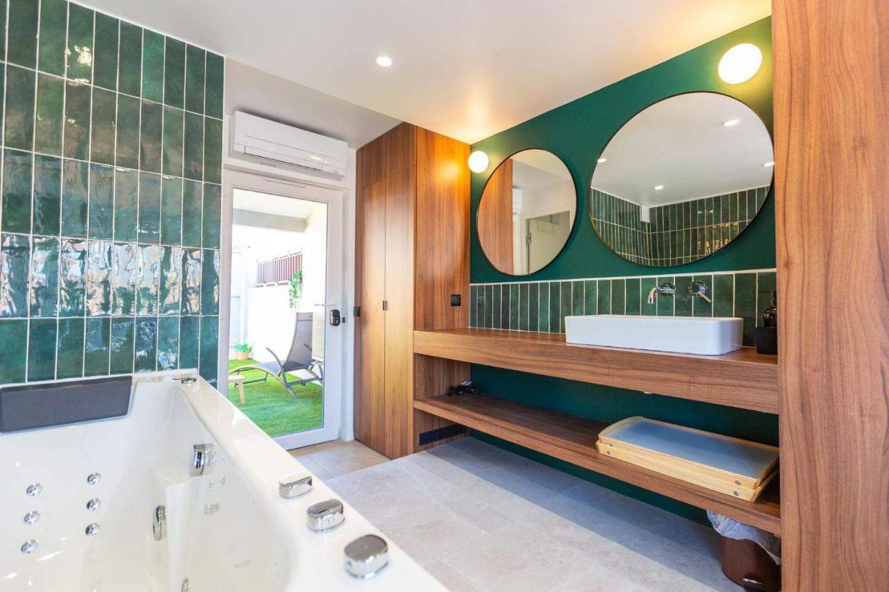 Du Mont D'or - Baignoire - Minibar Offert Love hotel Marseille
