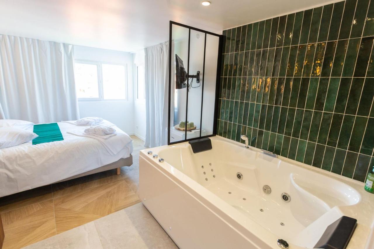 Du Mont D'or - Baignoire - Minibar Offert Love hotel Marseille