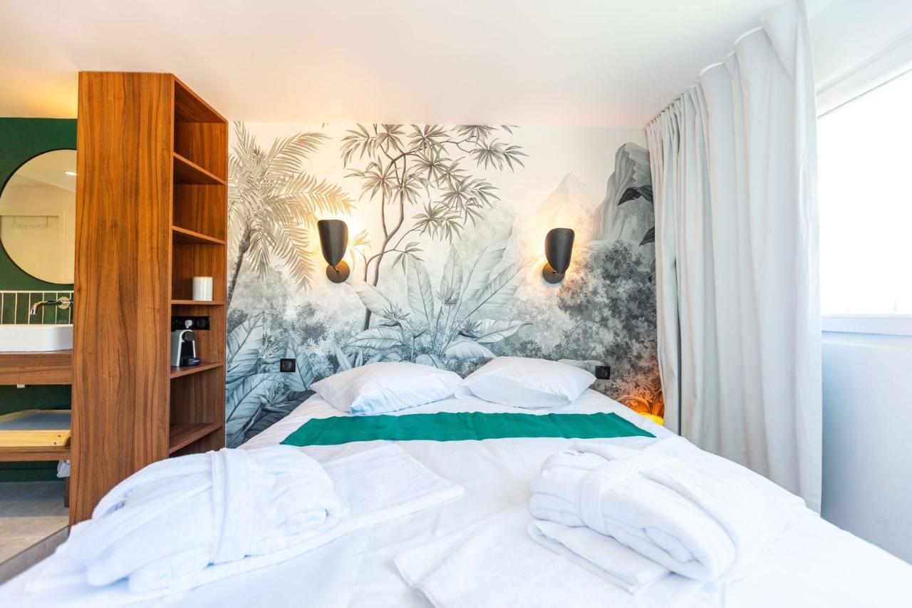 Liebeshotel Du Mont D'or - Baignoire - Minibar Offert *